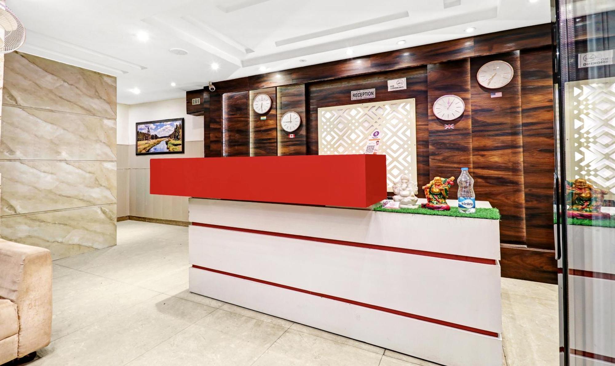 Itsy Hotels Unique - Near Railway Station Amritsar Buitenkant foto