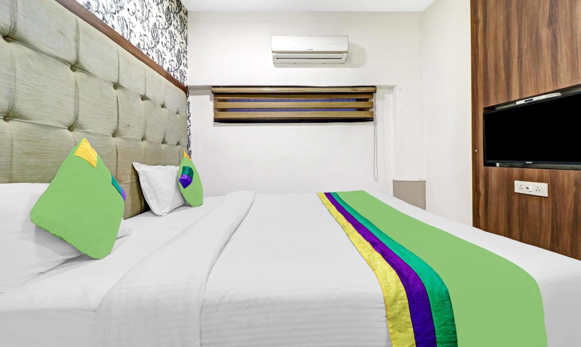 Itsy Hotels Unique - Near Railway Station Amritsar Buitenkant foto