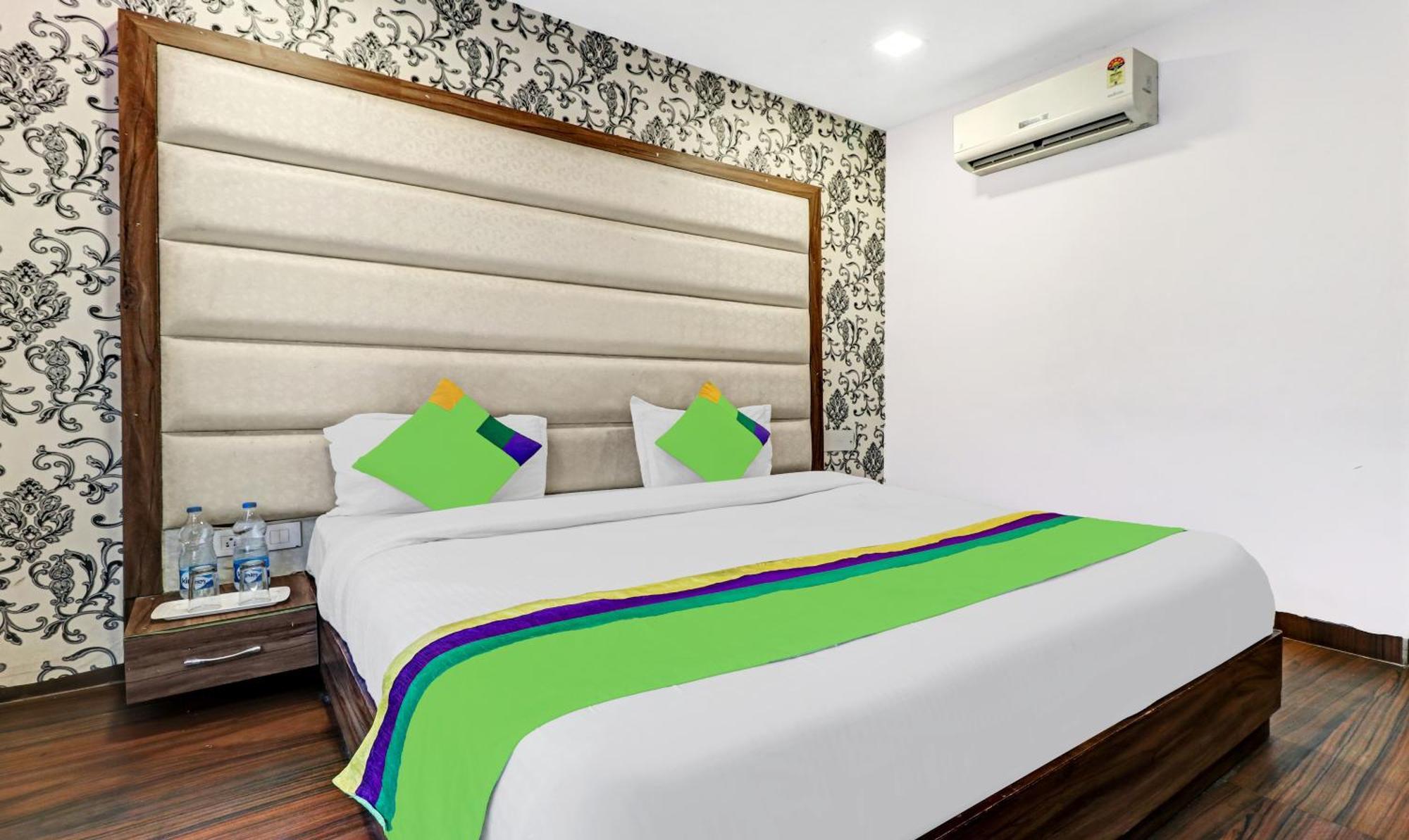 Itsy Hotels Unique - Near Railway Station Amritsar Buitenkant foto